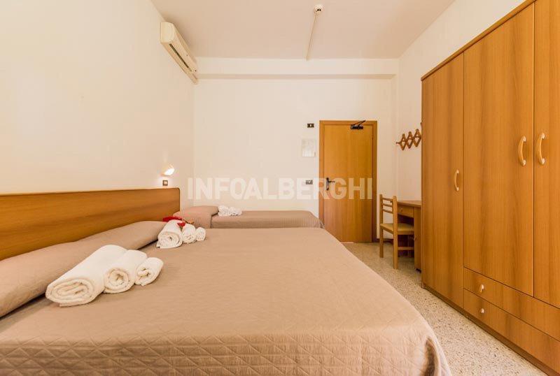 Hotel La Pergola Беллария-Иджеа-Марина Номер фото